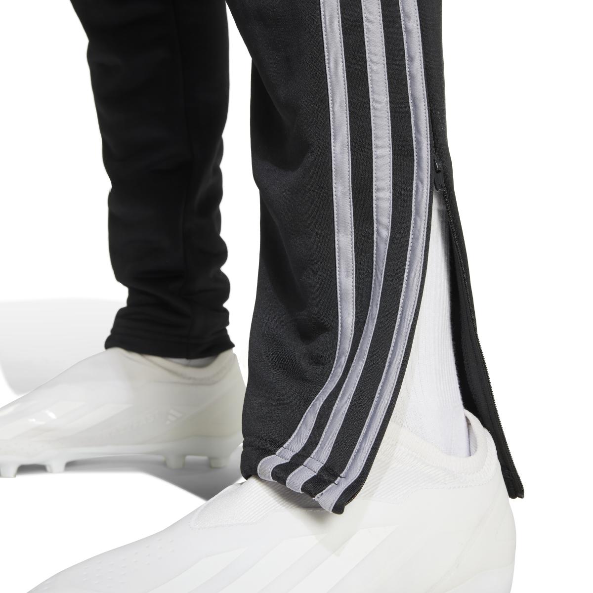 product/a/d/adidas_ix7887_8_apparel_on_model_detail_view_2_white.jpg