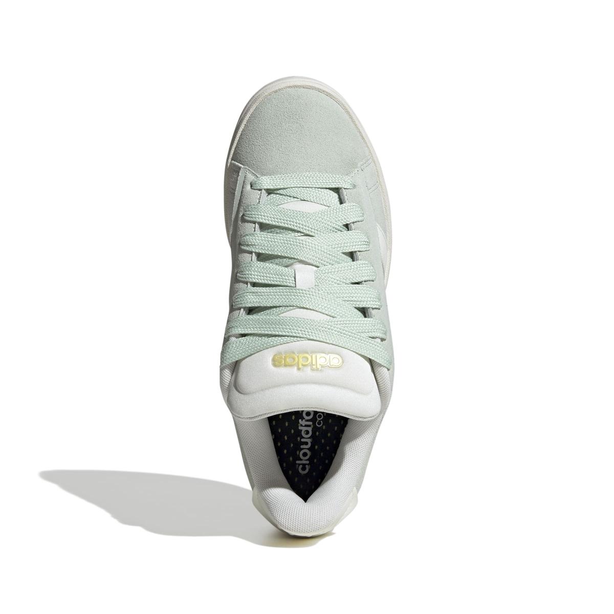 product/a/d/adidas_jq2998_3_footwear_photography_top_portrait_view_white-nw091625.jpg