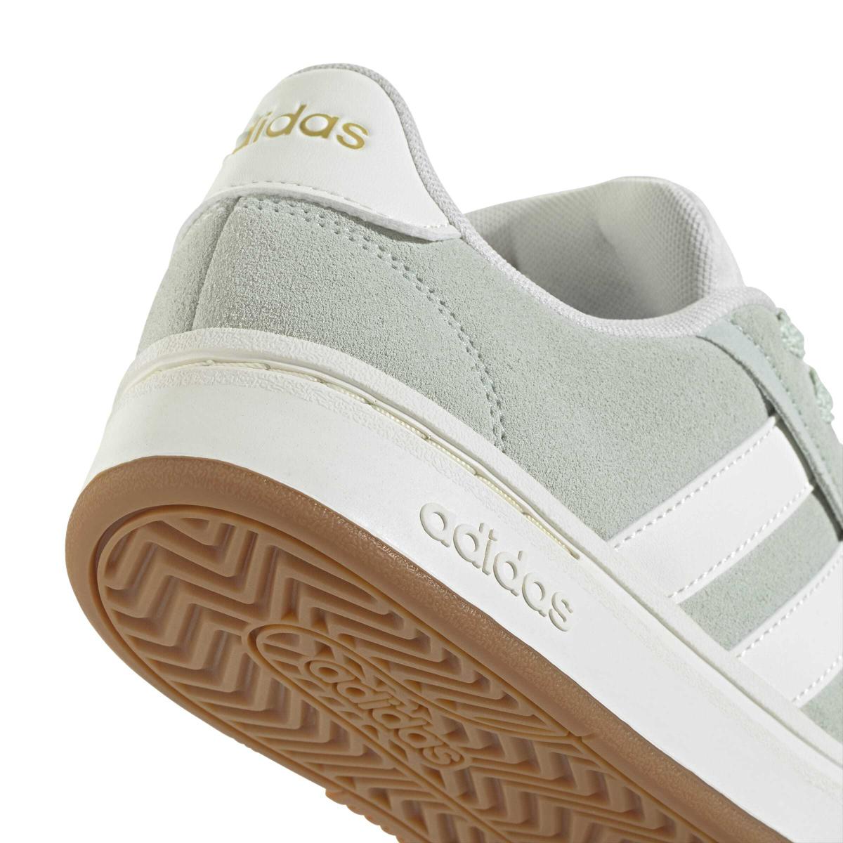 product/a/d/adidas_jq2998_8_footwear_photography_detail_view_1_white-nw091625.jpg
