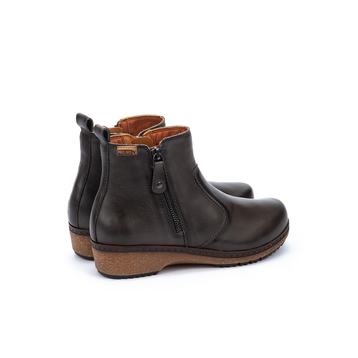 product/p/i/pikolinos_w0w-8988-058_lead_3.jpg