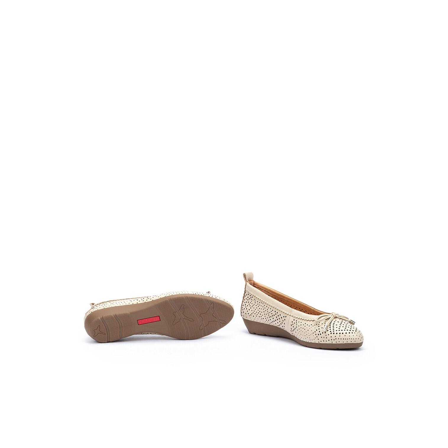 product/p/i/pikolinos_w3u-5764-807_marfil_5.jpg