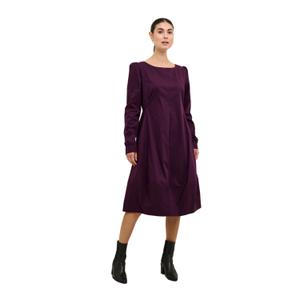 50107212-192118-women-s-dress-culture-antoinett-winetasting