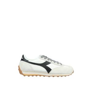 501-181563-c0351-trainers-diadora-rally-white-black